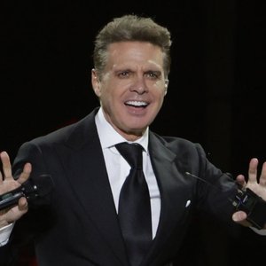 Luis Miguel's Mexican Escape: Inside His Romantic Getaway with Paloma Cuevas