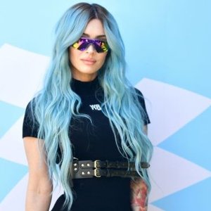 Megan Fox's Glamorous Comeback: Red Carpet, Rumors, and a Touch of MGK