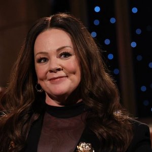 Melissa McCarthy Shocks Fans with Stunning Transformation on SNL