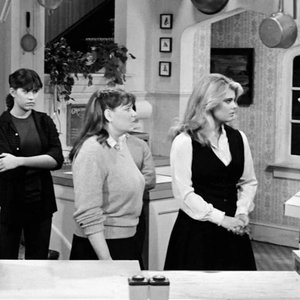 Mindy Cohn's Courageous Cancer Battle: A Wave of Celebrity Support