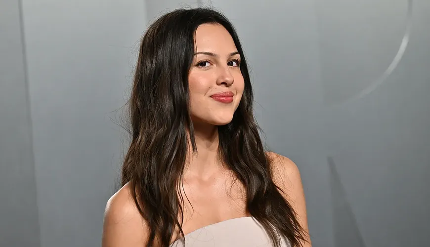 Olivia Rodrigo Breaks Silence on Sabrina Carpenter Rumors – It's All Love!