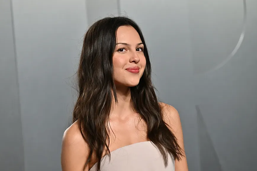 Olivia Rodrigo Breaks Silence on Sabrina Carpenter Rumors – It's All Love!