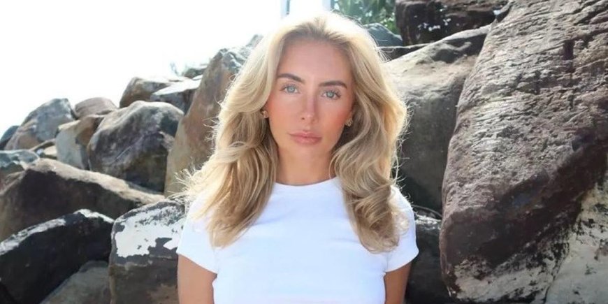 OnlyFans star Bonnie Blue punched in the face at Sheffield nightclub