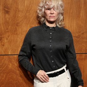 Pamela Anderson's Daring Hair Makeover Steals the Spotlight at Tory Burch's Fashion Extravaganza