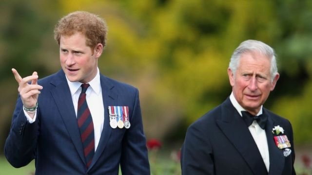Prince Harry's Silent Tribute: The Royal Rules Behind His Visit to the Queen's Grave