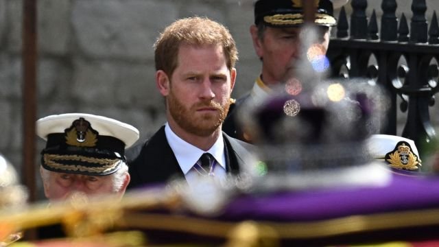 Prince Harry's Icy Reception at Queen's Farewell: A Royal Snub?