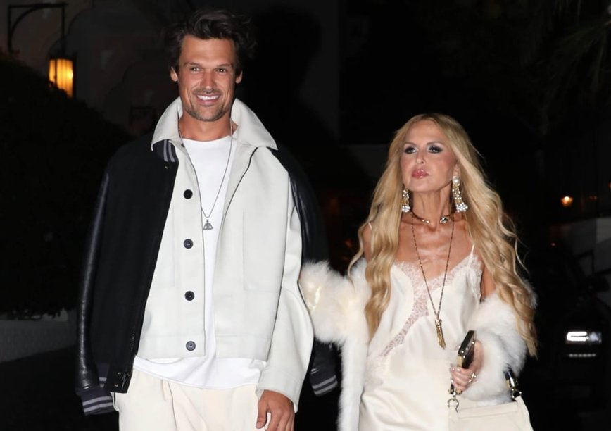 Rachel Zoe's Timeless Return – A Fashionista's Journey Back to the Spotlight