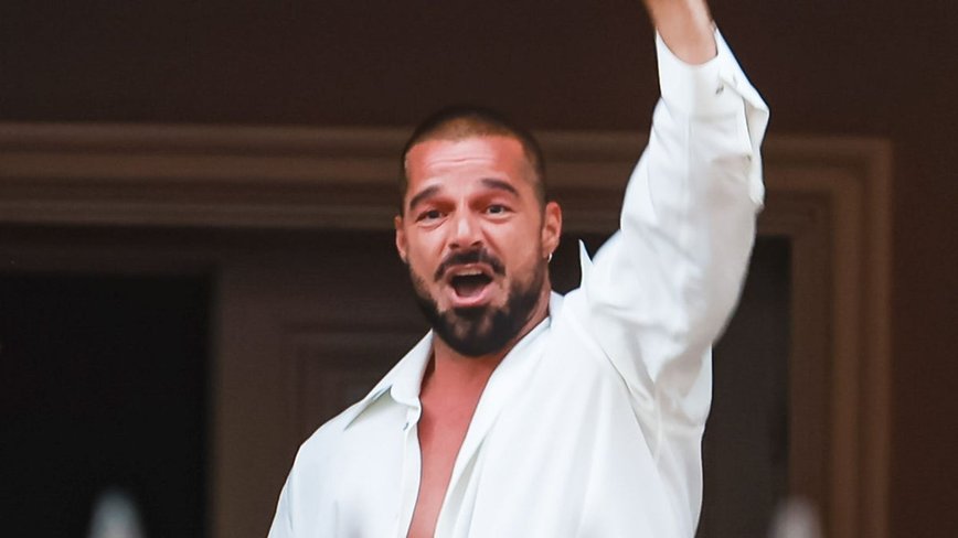 Ricky Martin's Royal Wave: Buenos Aires Fans Go Wild