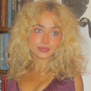 Sabrina Carpenter Wows in Vintage Glam for Her 27th Birthday Bash