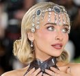 Sabrina Carpenter's Sky-High Heels Steal the Broadway Spotlight!