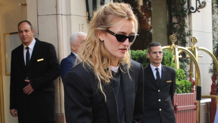 Sarah Pidgeon Revives Balenciaga's Iconic Rodeo Bag at Paris Fashion Week