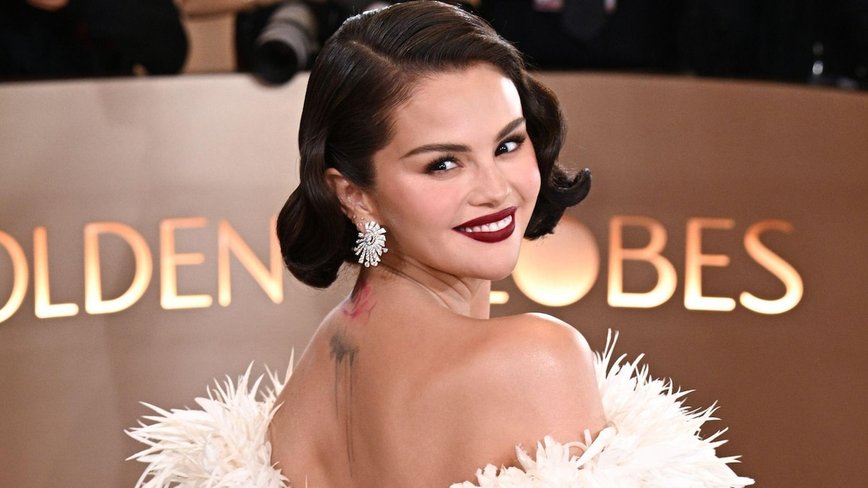 Selena Gomez's Bronze Glow: The Winter Beauty Trend Everyone's Talking About!