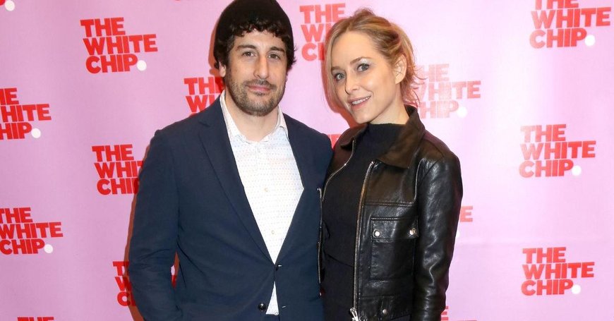 Jenny Mollen and Jason Biggs