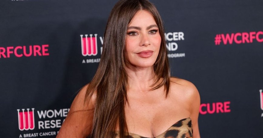 Sofia Vergara's Sizzling Bikini Throwbacks Are Stealing the Spotlight