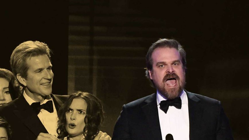 David Harbour Finds Knicks Playoff Drama More Intense Than Red Carpet Glitz