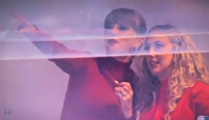 Taylor Swift Steals the Spotlight at Travis Kelce's Game – Sporting a Dazzling Engagement Ring!