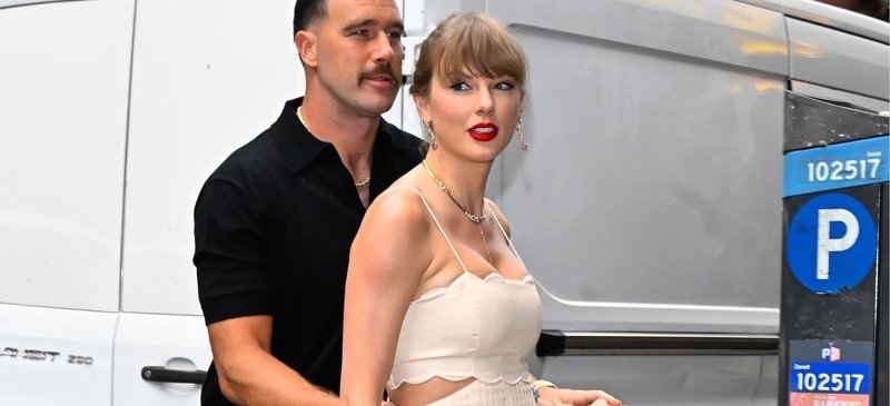 Taylor Swift Skips Met Gala for a Stylish London Night Out