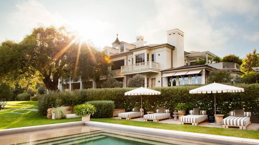 2025's Jaw-Dropping Celebrity Real Estate Deals: Who's Buying Big?