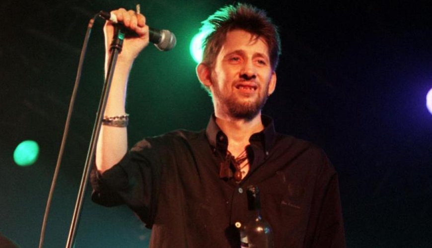 Unwrapping Christmas Day's Celebrity Birthdays: 7 Stars Who Share December 25th