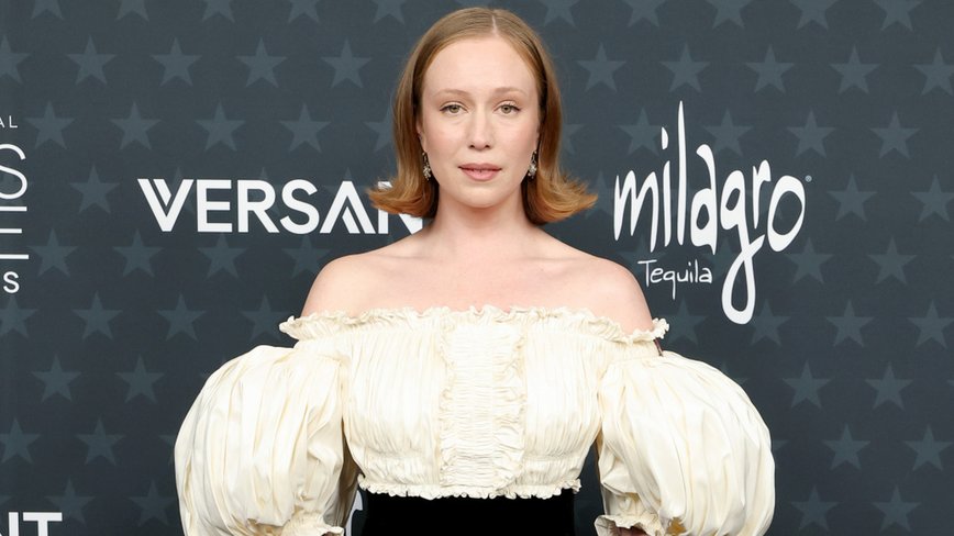 Fashion Flops: Critics Choice Awards 2026's Most Unforgettable Looks