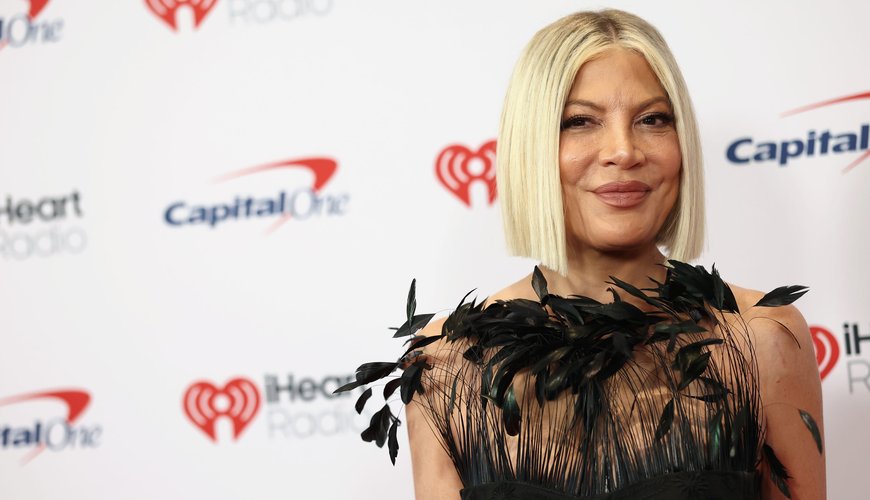 Tori Spelling Fires Back at Plastic Surgery Rumors: 'It Crushed My Soul'