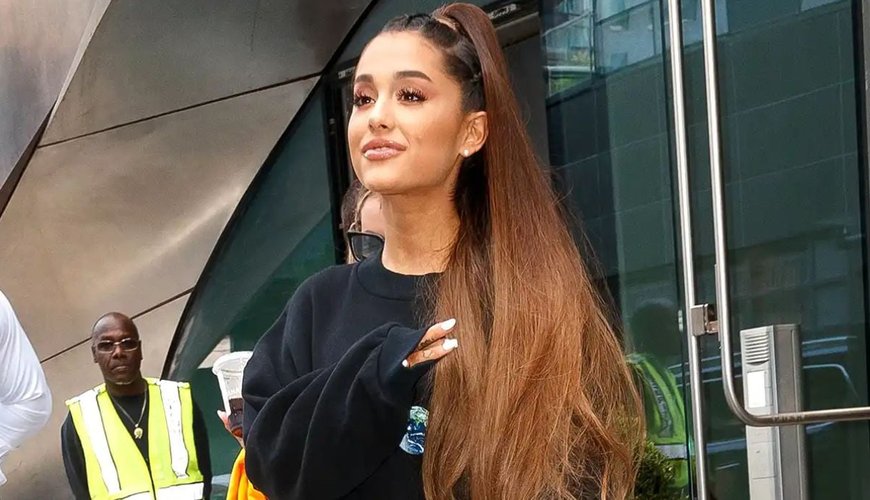 Ariana Grande's Iconic Oversized Hoodie: The Style Born from Struggle