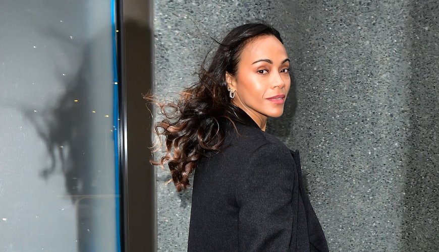 Zoe Saldaña: Makeup-Free and Glowing After Smashing Hollywood Records